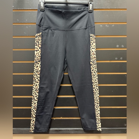 ZYIA Leopard Pocket Brilliant Hi-Rise Capri size 8-10 - Picture 1 of 3